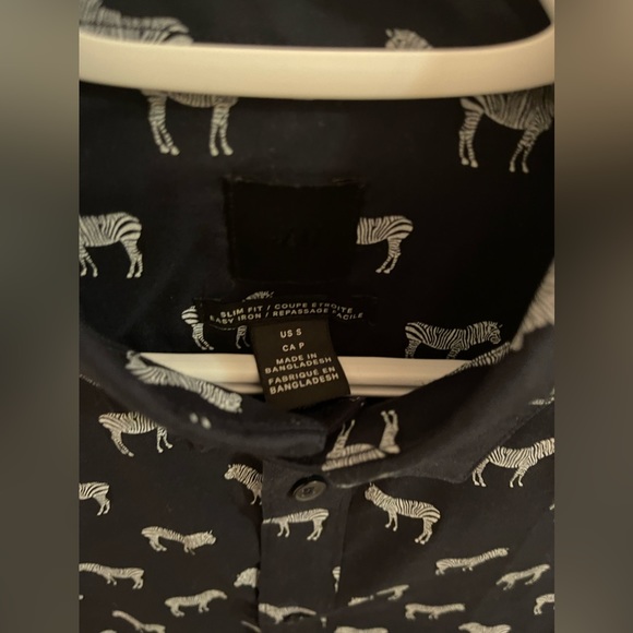 H & M Zebra Dress Shirt - Slim Fit Size Small - Picture 3 of 3